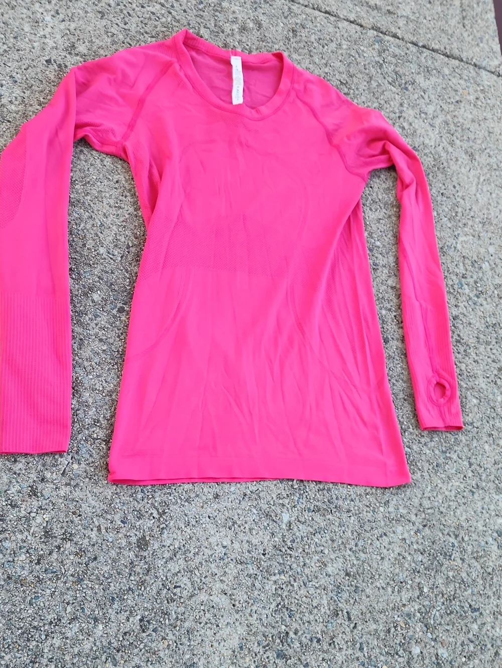 lululemon athletica Swiftly Tech Hot Pink Performance Long Sleeve Top size 8